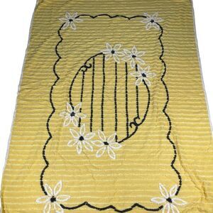 Vintage
Andrisona Chenille Coverlet Bedspread Yellow Brown White Daisy 53"x81"